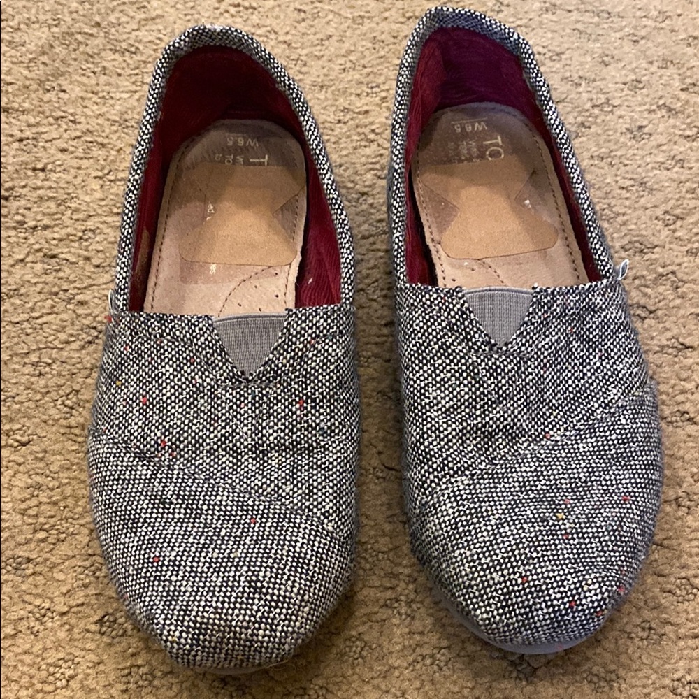 Toms Black and Gray Textured Loafers
